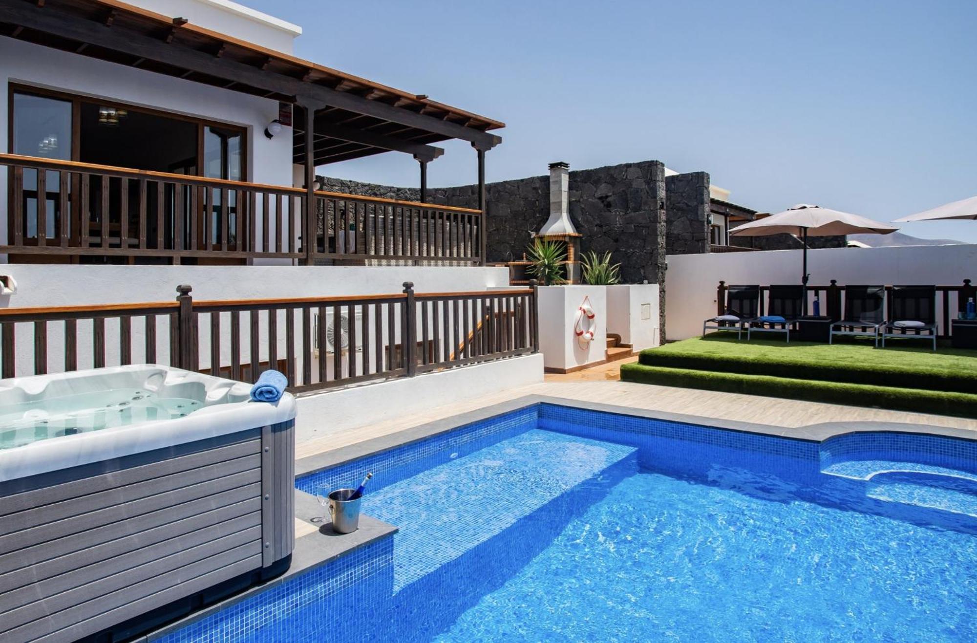 Villa Casa Blanca 플라야블랑카 외부 사진